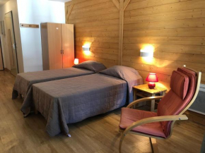 Charmant studio 2* avec balcon et parking à Brides-les-Bains, proche thermes et centre village. - FR-1-512-6